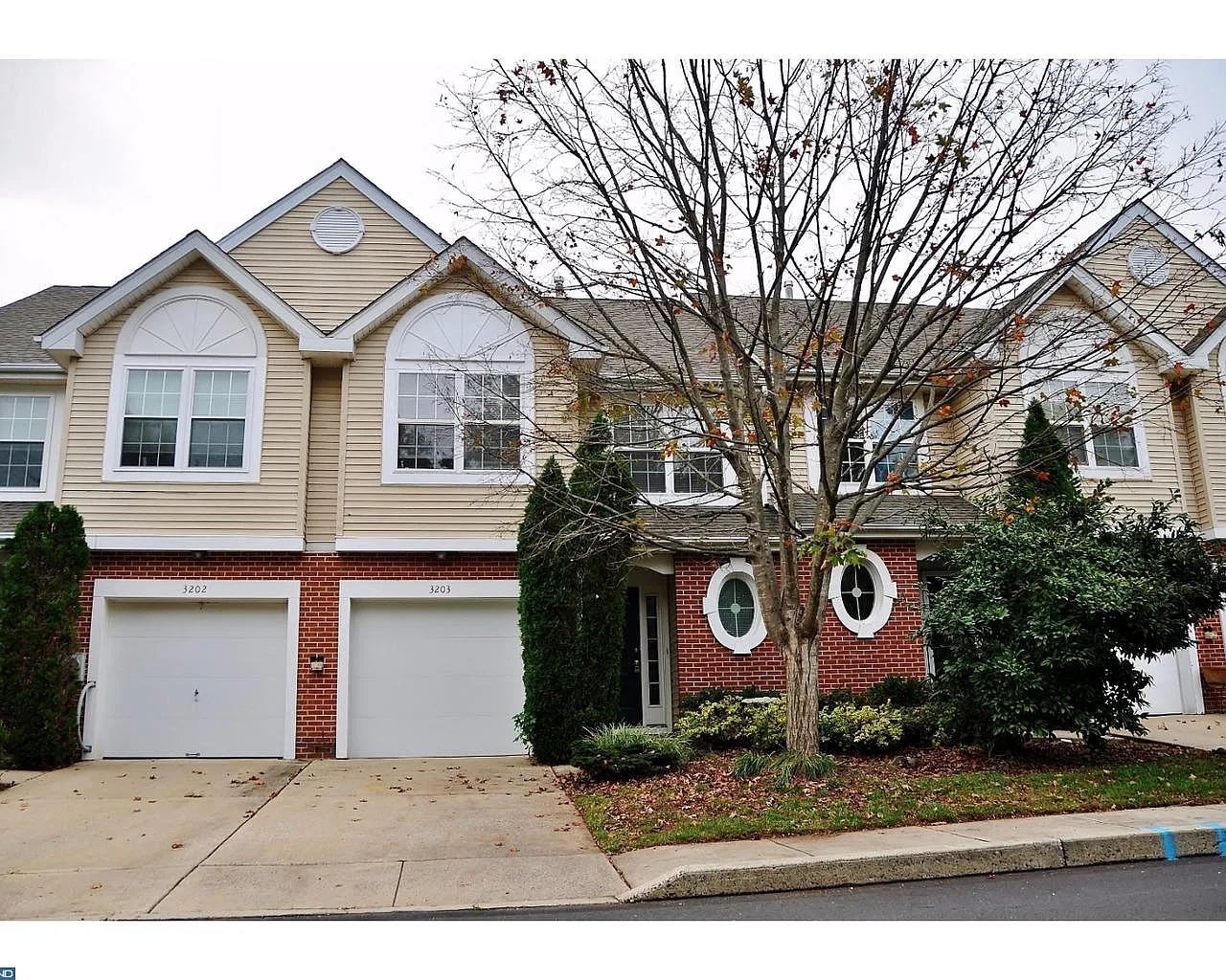 3203 Carriage Ct S photo 1