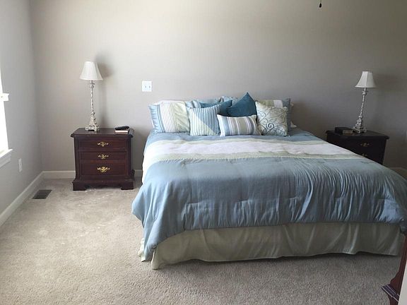 3rd image of 610 Marblewood Ln