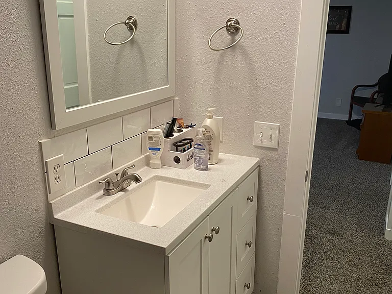 Sunflower Rd — Photo 16