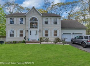 405 Lawrence Ave, Oakhurst, NJ 07755