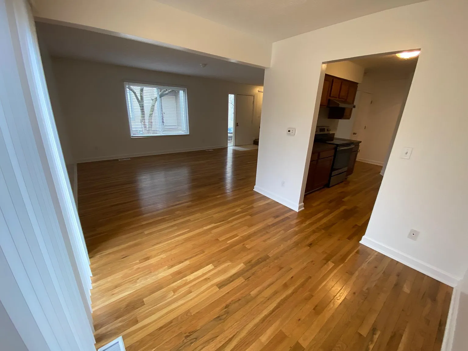 2 bed, 1206 sqft, $1,600 — Photo 4