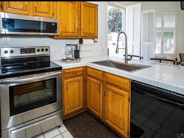 820 Diamond St #1 — Photo 11