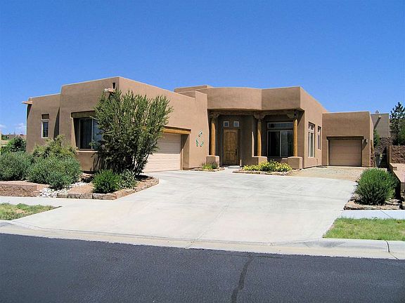 2nd image of 78 E Saddleback Mesa