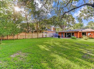 4621 Beech St, Bellaire, TX 77401