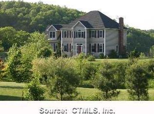 74R Coe Rd #R, Durham, CT 06422