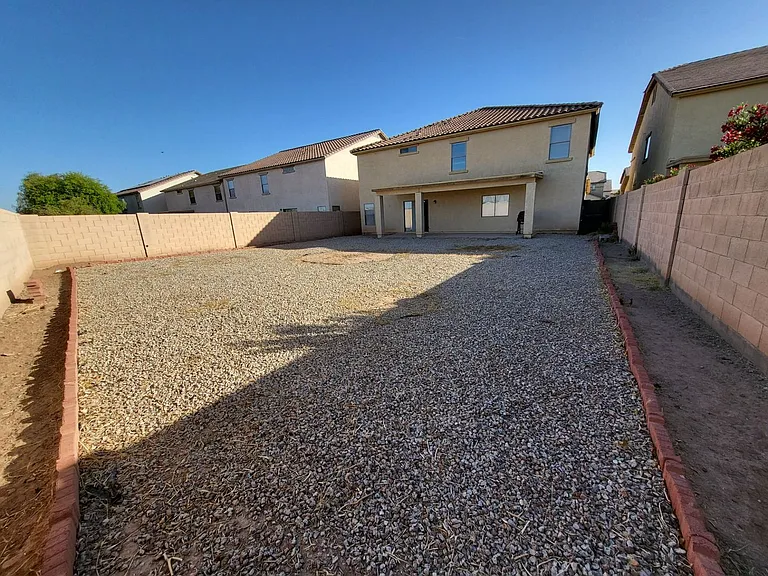43589 W Cowpath Rd — Photo 23