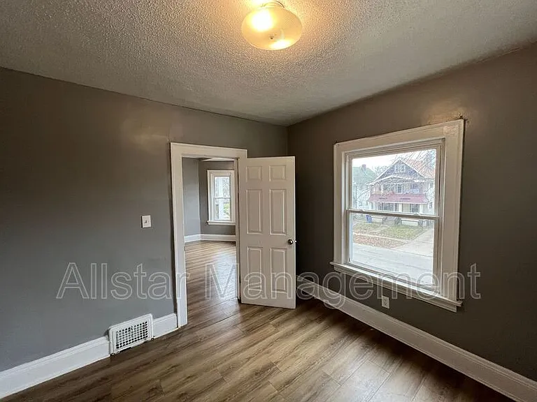 10006 Lamontier Ave #10008 — Photo 13