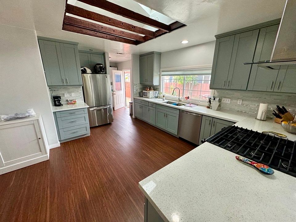 1st image of 3075 L St