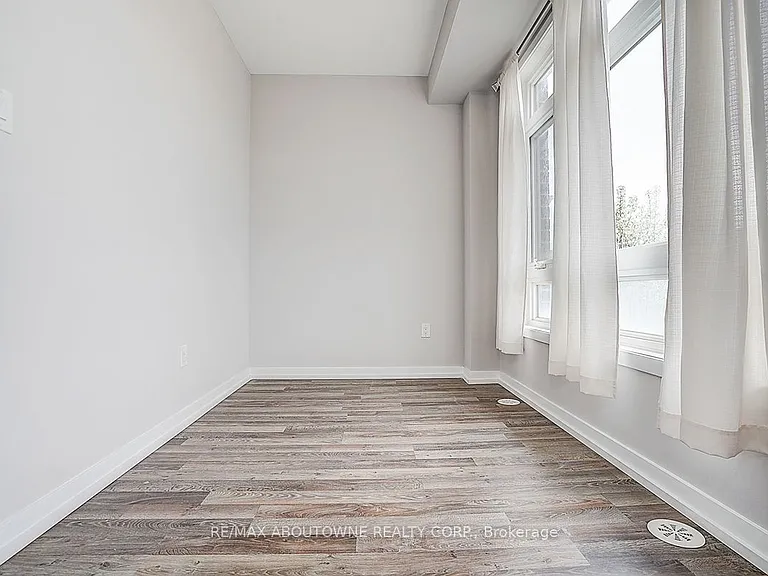 52 Saintfield Dr — Photo 20
