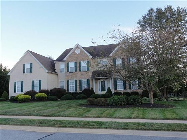 2nd image of 202 Sammons Pond Dr