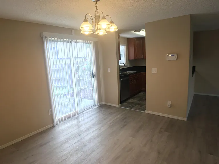 205 21st Pl SE #A — Photo 7