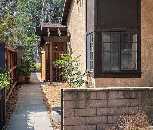 2nd image of 2674 Hacienda Dr