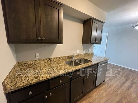 5th image of 319 SE 3rd St APT 202