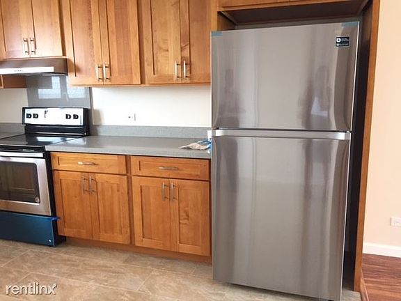 4th image of 975 Ala Lilikoi St APT 404