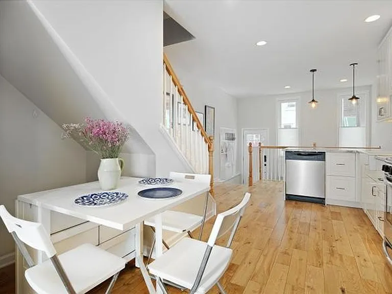 1428 S Clarion St — Photo 2