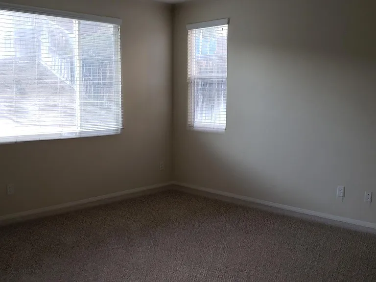 41227 Thompkins Pl — Photo 9
