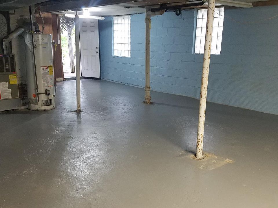 2nd image of 564 Hudson Ave