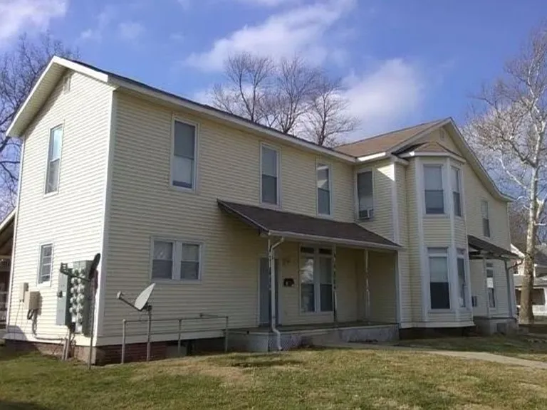 1031 Hartford St — Photo 3