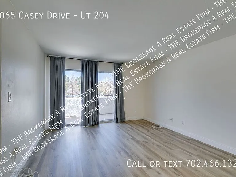 3065 Casey Dr #204 — Photo 7