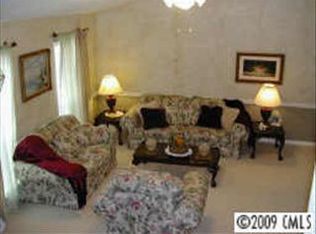 12212 Dolomite Dr, Pineville, NC 28134