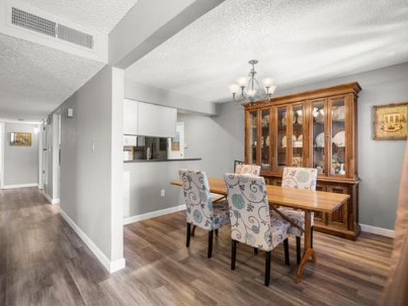 5th image of 614 Alicante Way