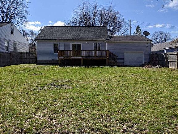 4th image of 304 Claremont Park
