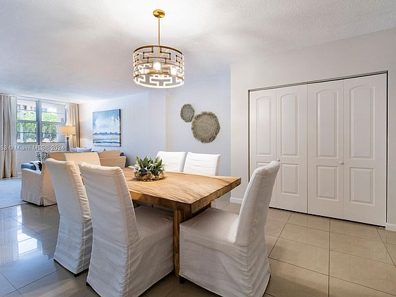 2nd image of 90 Edgewater Dr APT 116