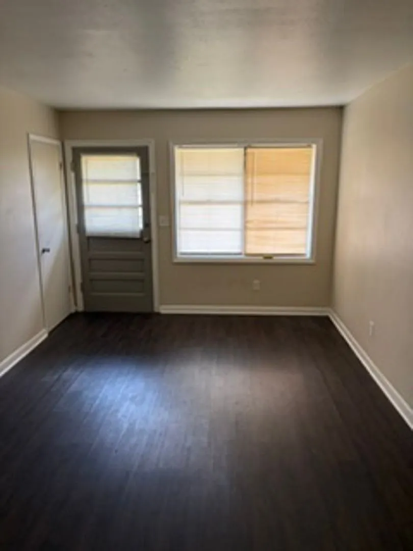 1220 Martin Luther King JR. Blvd. #14 — Photo 3