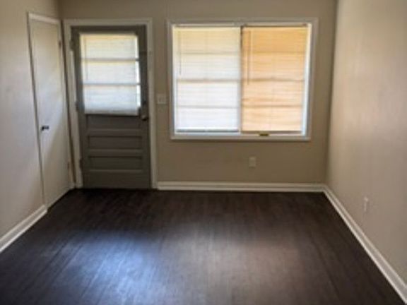 3rd image of 1220 Martin Luther King Jr Blvd #14