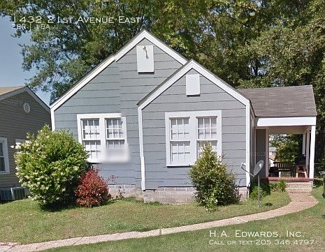 1st image of 1432 21st Ave E