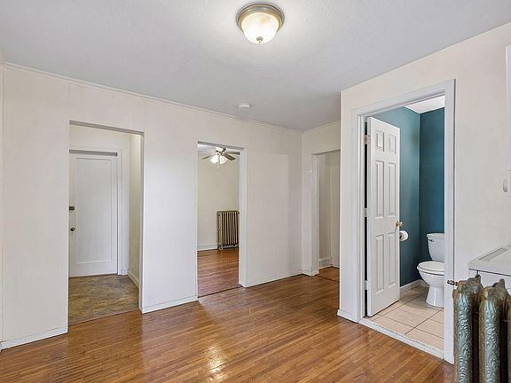 4th image of 281 Sturgis St