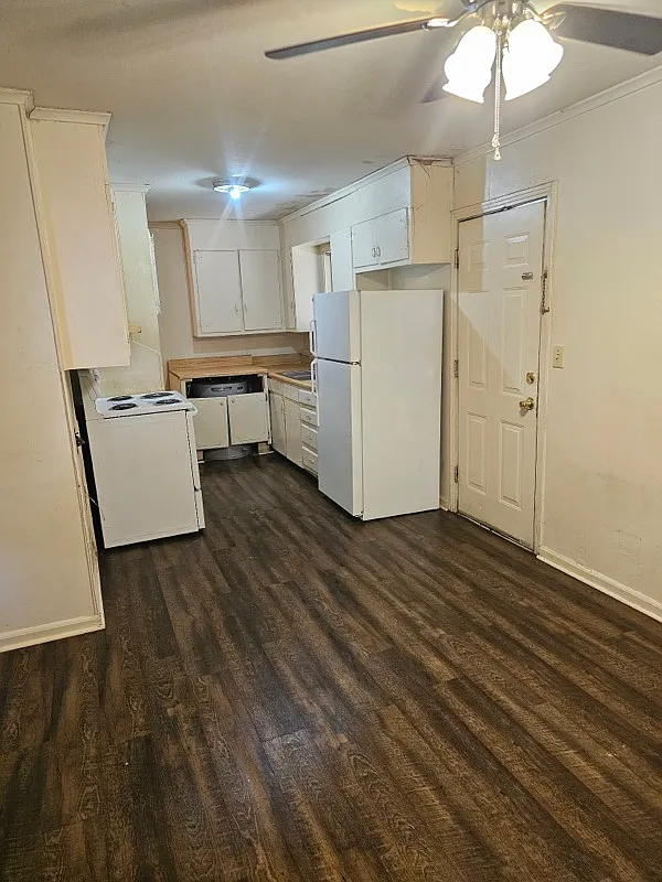 3 bed, 1165 sqft, $895 — Photo 2
