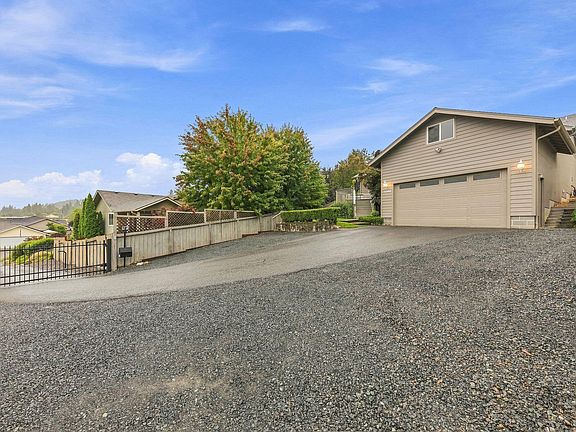 5th image of 1240 Marcus Way