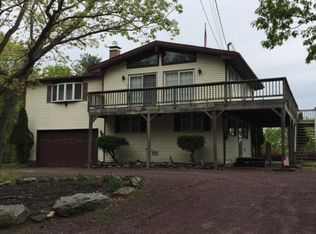 614 Hearthstone Cir, Bartonsville, PA 18321