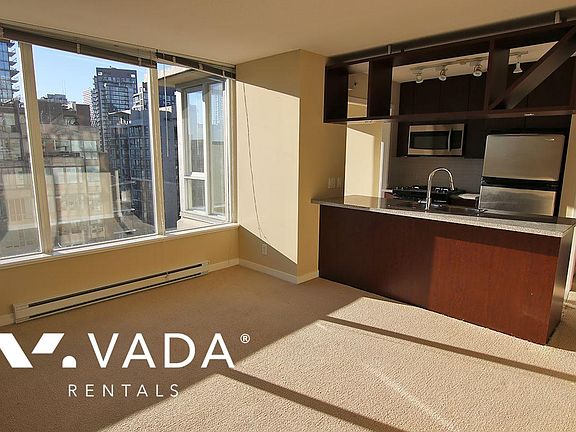 2nd image of 1001 Richards St #1806