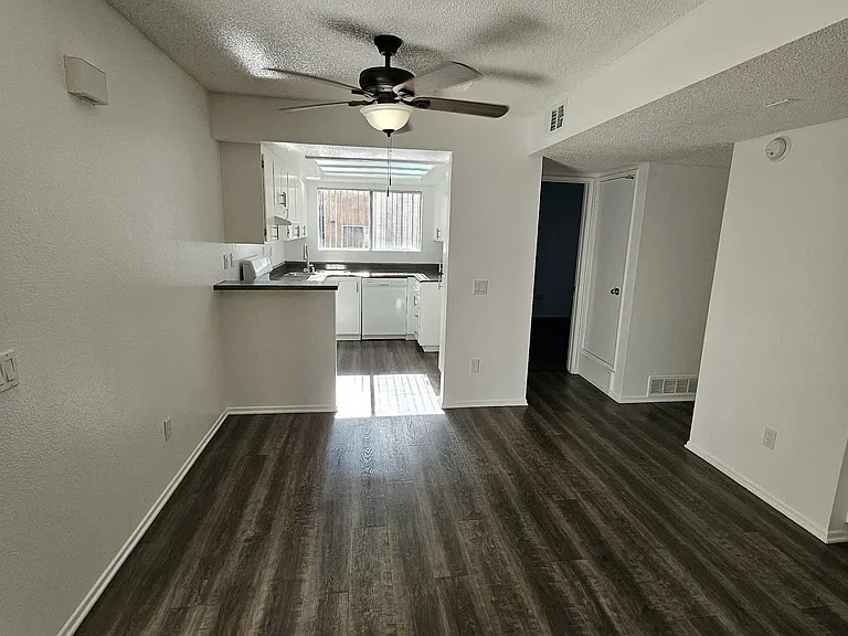 Summerwind Apartments — Photo 60