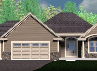540 Edgewater Dr, West Bend, WI 53095