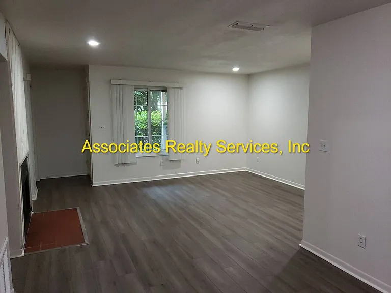 3617 NW 21st Dr — Photo 10
