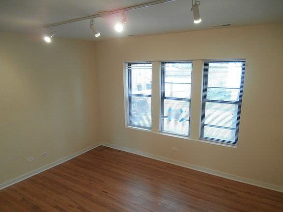 2nd image of 5344 N Paulina St APT 1
