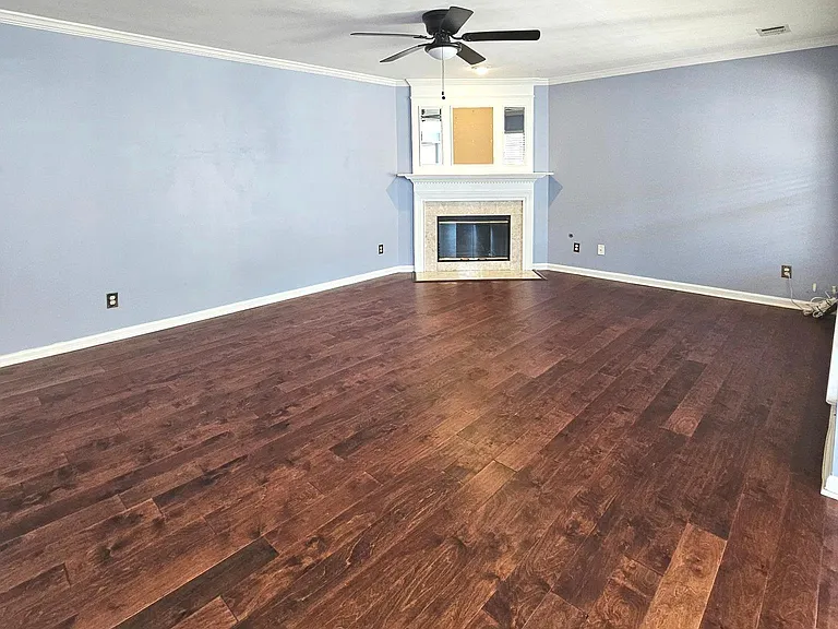 8202 Catbird Cir #202 — Photo 6