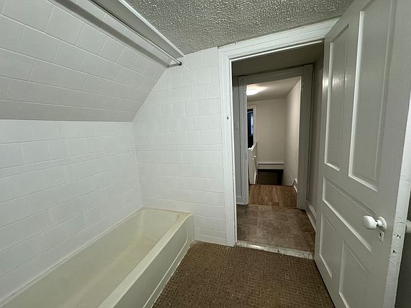 4th image of 629 Bethlehem Pike Floor 3