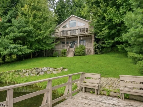 25 Decker Pond Trl, Vernon Twp., NJ 07461