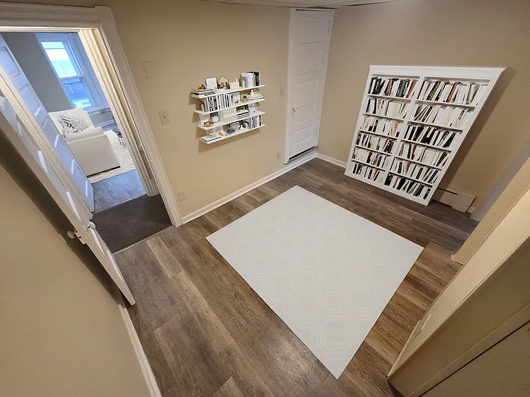 432.5 W Greenleaf St — Photo 3