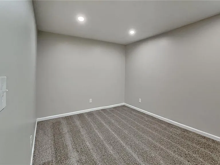 620 Gregory Manor Dr SW — Photo 12