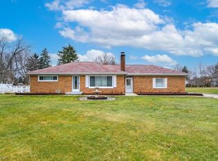 115 W Warner Rd, Akron, OH 44319