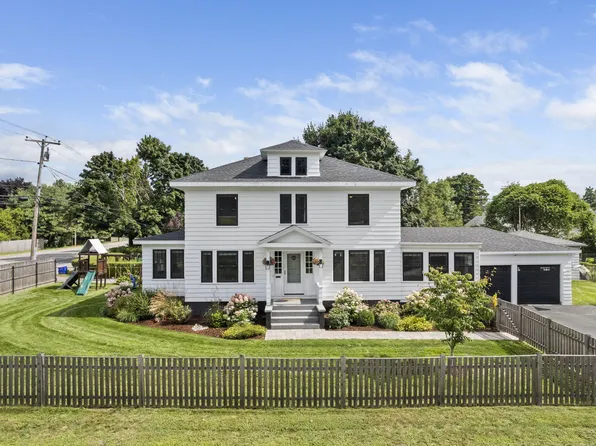 2 Phillips Road, Falmouth, ME 04105