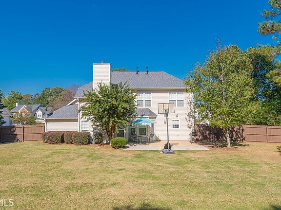 4th image of 3800 Weeping Willow Ln