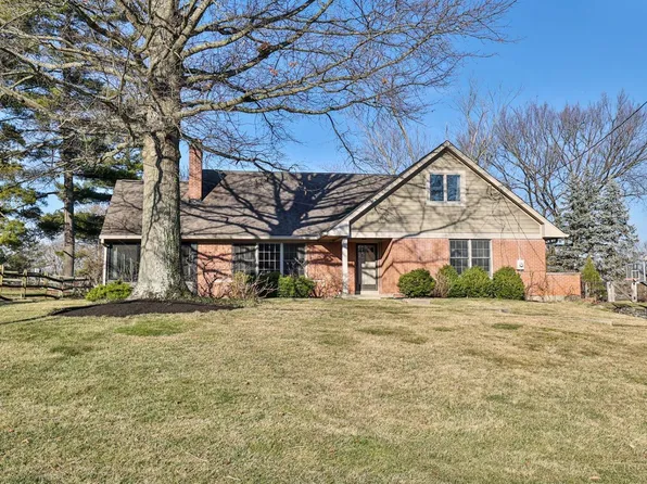 5573 Mapleridge Dr, Cincinnati, OH 45227