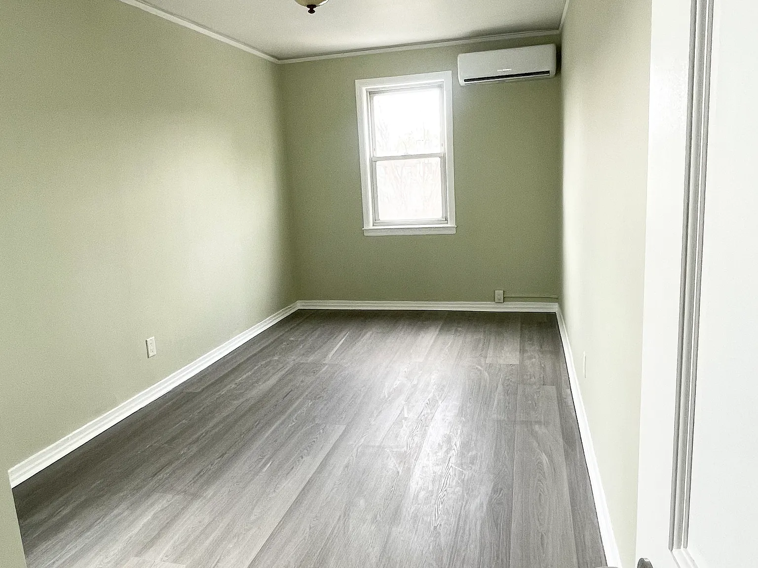 2 bed, 1.5 bath, 973 sqft, $3,099 — Photo 4