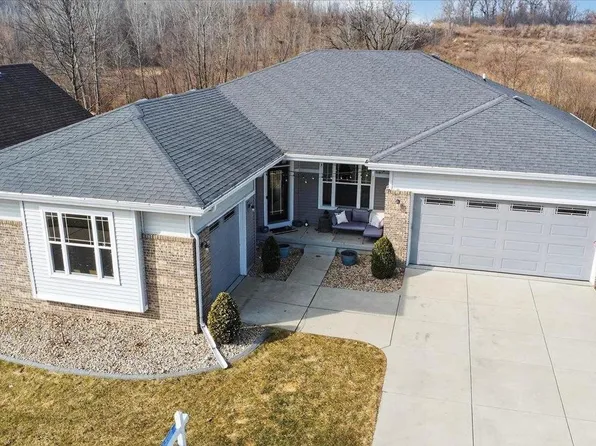 6 Bellingrath Court, Mcfarland, WI 53558